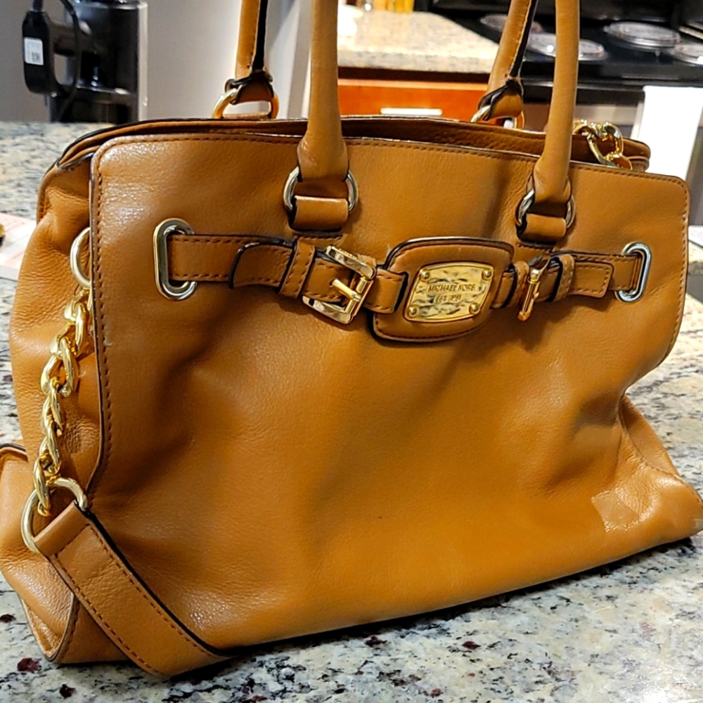 Handbag